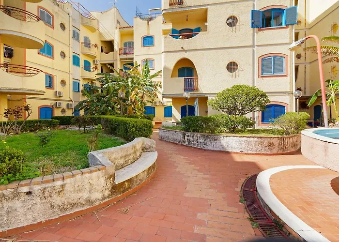 Casa Azul * ジャルディーニ・ナクソス